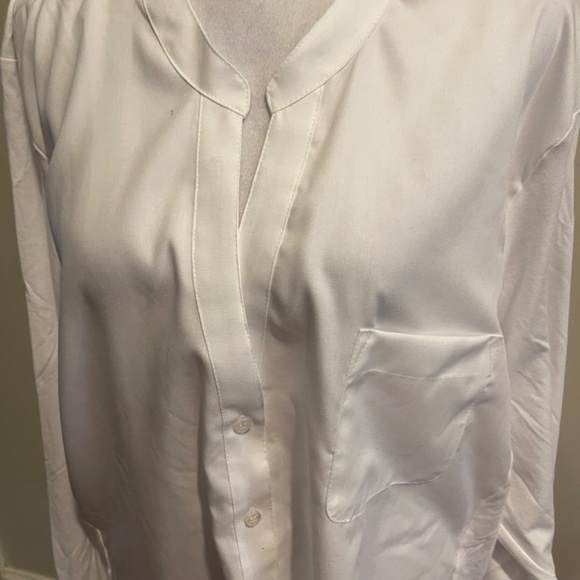 Professional & perfect Calvin Klein white plus size blouse with pocket. New/tags - Picture 2 of 6